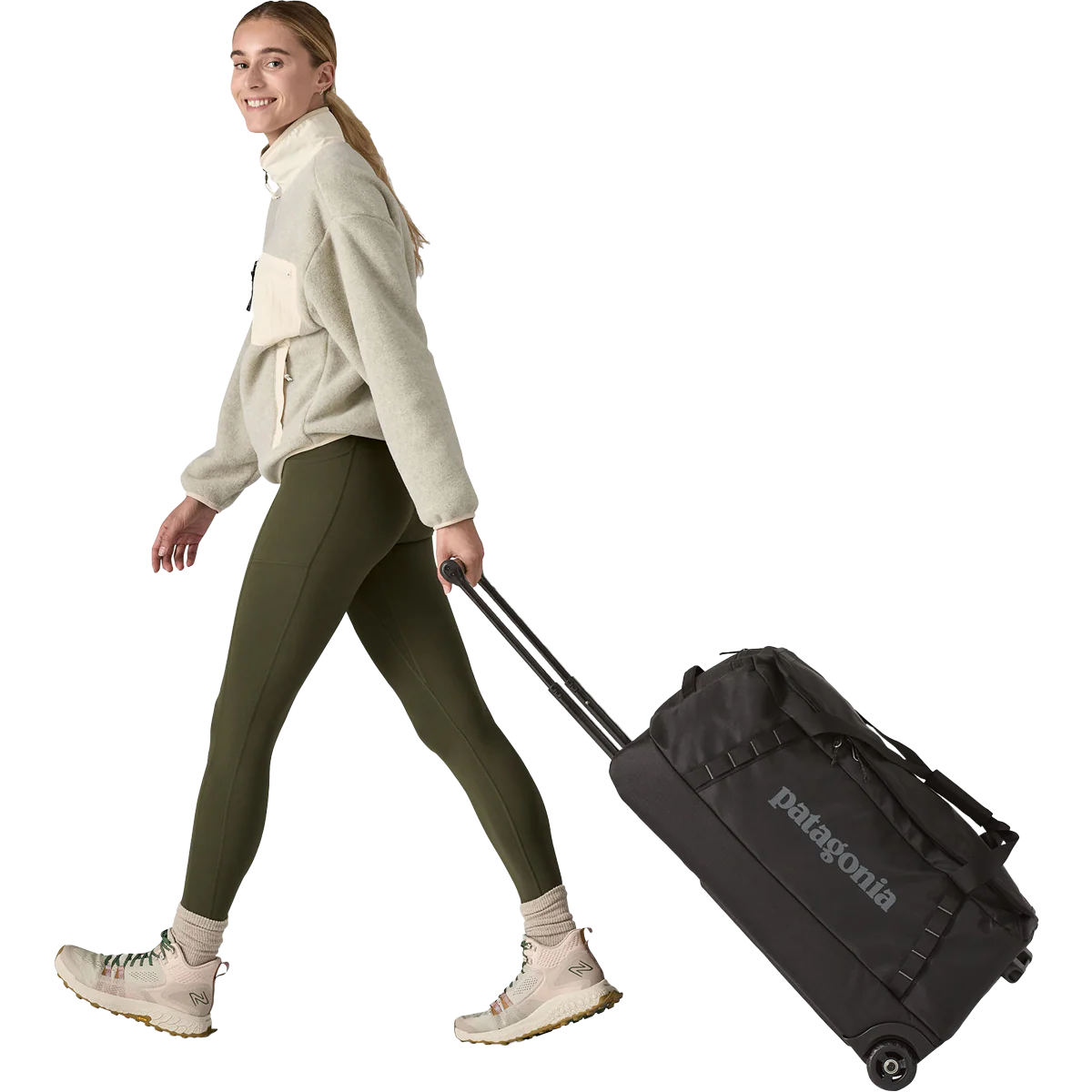 Black Hole Wheeled Duffle Bag 70L - Image 14